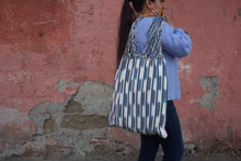 Load image into Gallery viewer, Note: Bag made with handles in Tan