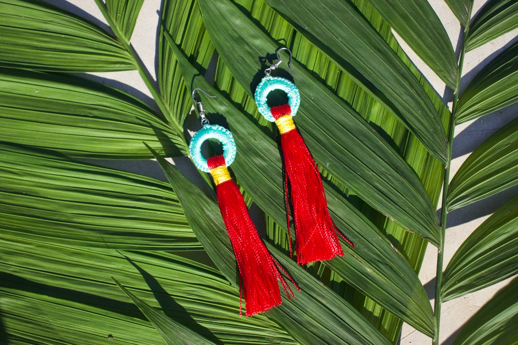 Guacamaya Circle Earrings