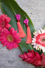 Load image into Gallery viewer, Colibrí - Knot Earrings
