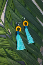 Load image into Gallery viewer, Guacamaya- Halo Earrings
